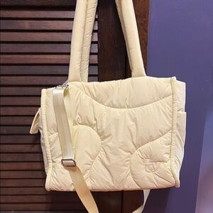 Thirty years drift tote butter